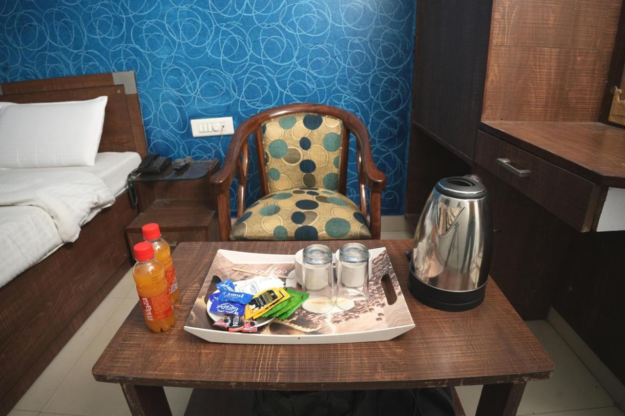 Hotel Holiday Comfort Amritsar Ngoại thất bức ảnh