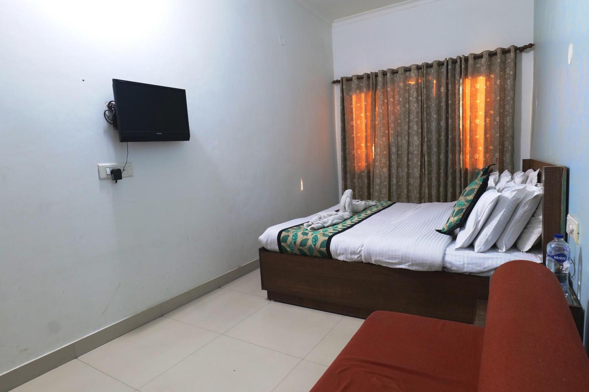 Hotel Holiday Comfort Amritsar Ngoại thất bức ảnh