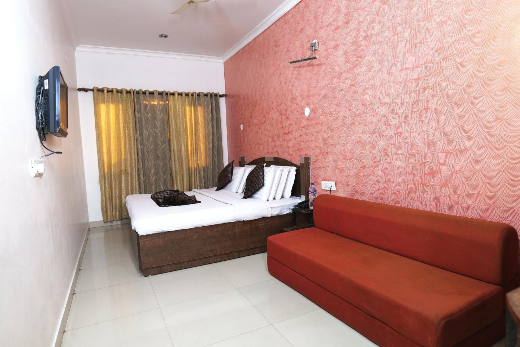 Hotel Holiday Comfort Amritsar Ngoại thất bức ảnh