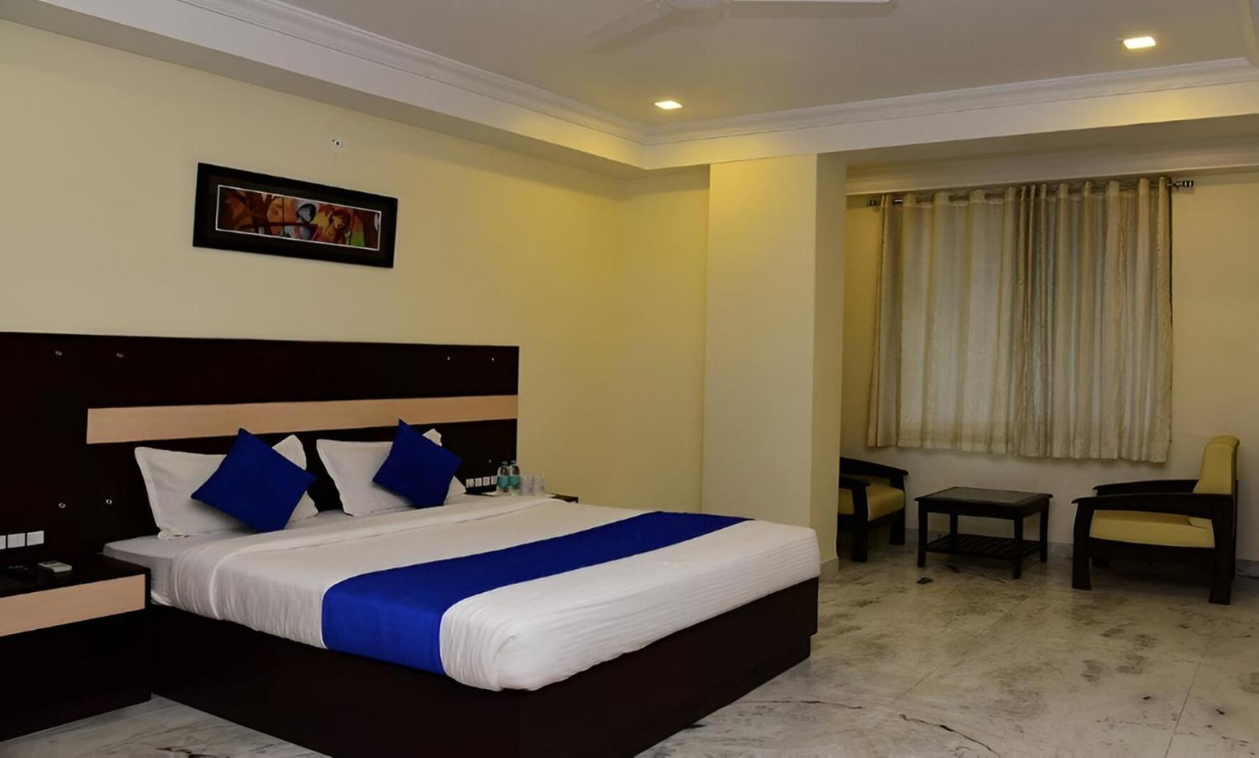 Hotel Holiday Comfort Amritsar Ngoại thất bức ảnh
