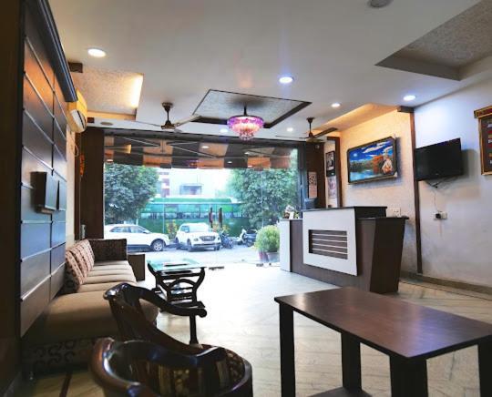 Hotel Holiday Comfort Amritsar Ngoại thất bức ảnh
