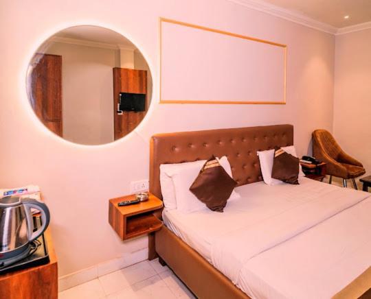 Hotel Holiday Comfort Amritsar Ngoại thất bức ảnh