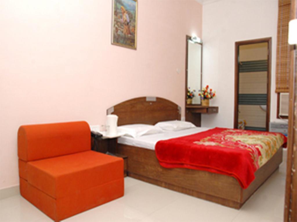 Hotel Holiday Comfort Amritsar Ngoại thất bức ảnh